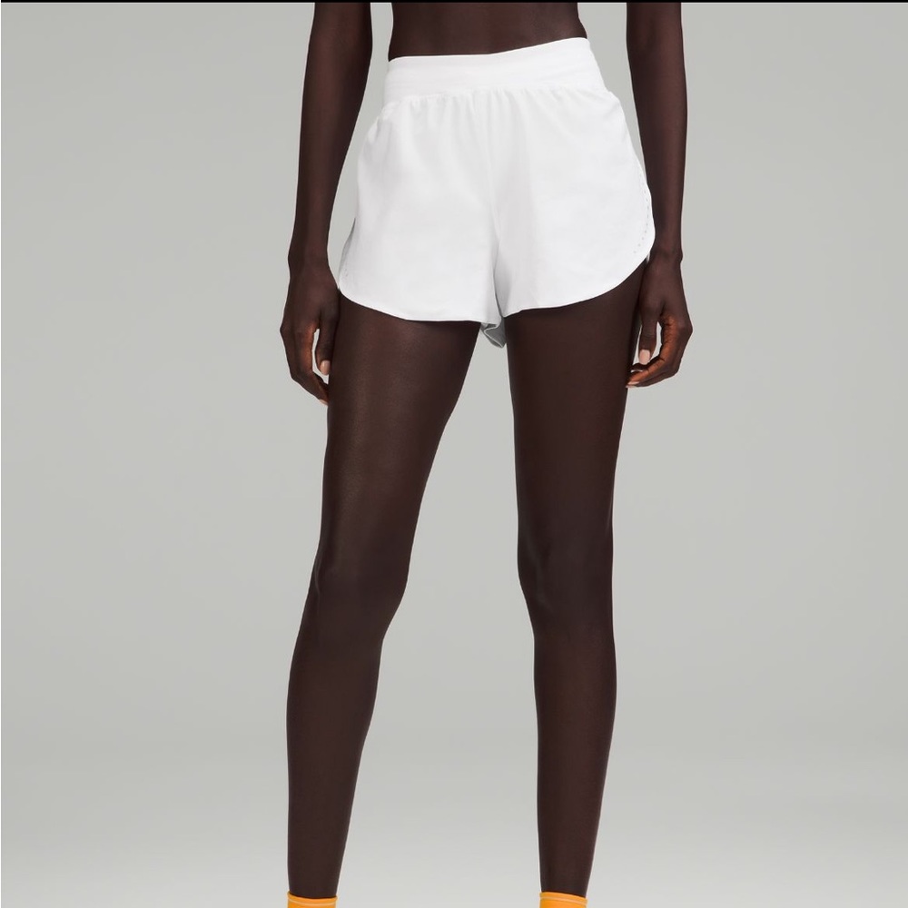 Find your pace High rise lined short 3”